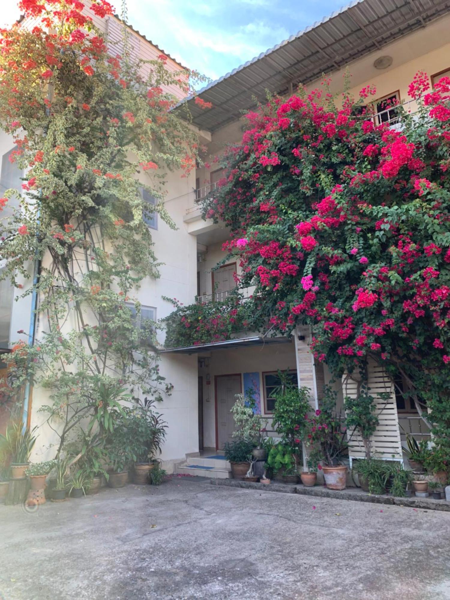 Pikul Apartment Hotel Nong Khai Eksteriør bilde
